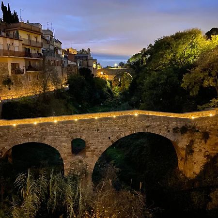 Casa De Poble Termes Romanes Caldes De Montbui Buitenkant foto